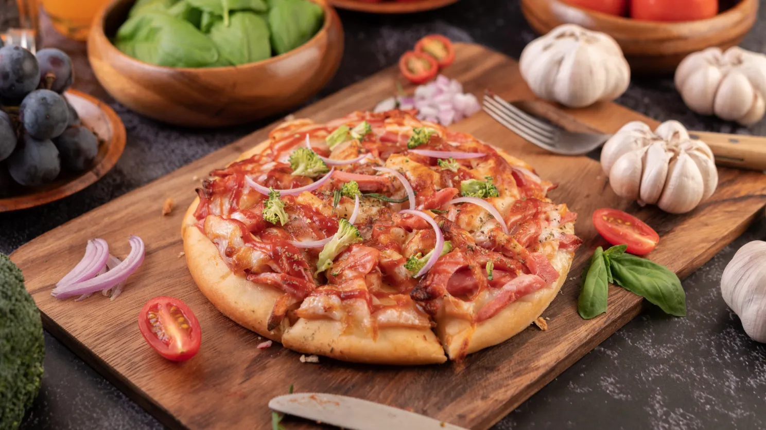 Чому піца це найпопулярніший в світі делікатес?